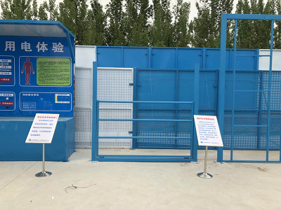 垂直爬杆体验
