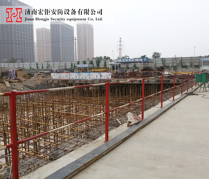 定型化防护栏-015