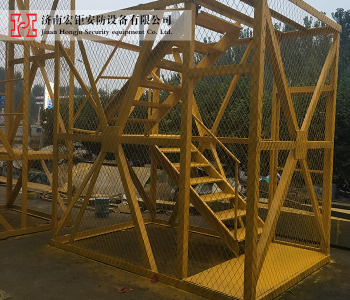 钢爬架（梯笼）-001